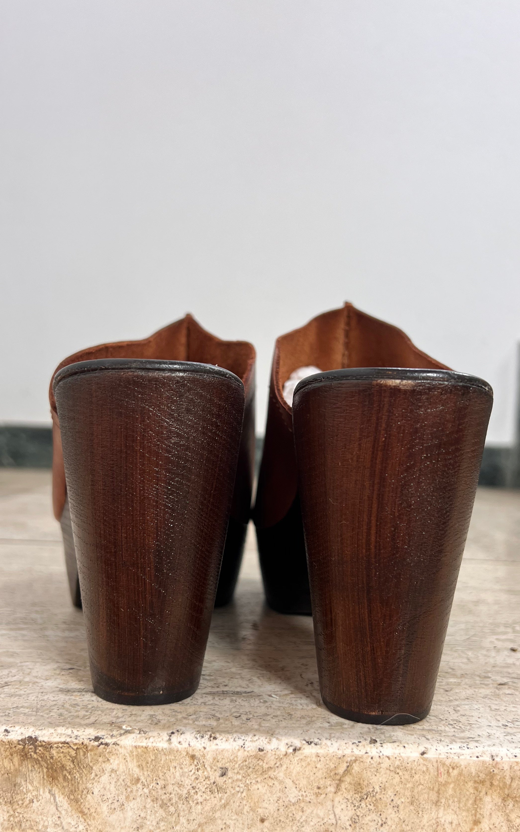 Deadstock 70s Style Clogs 39