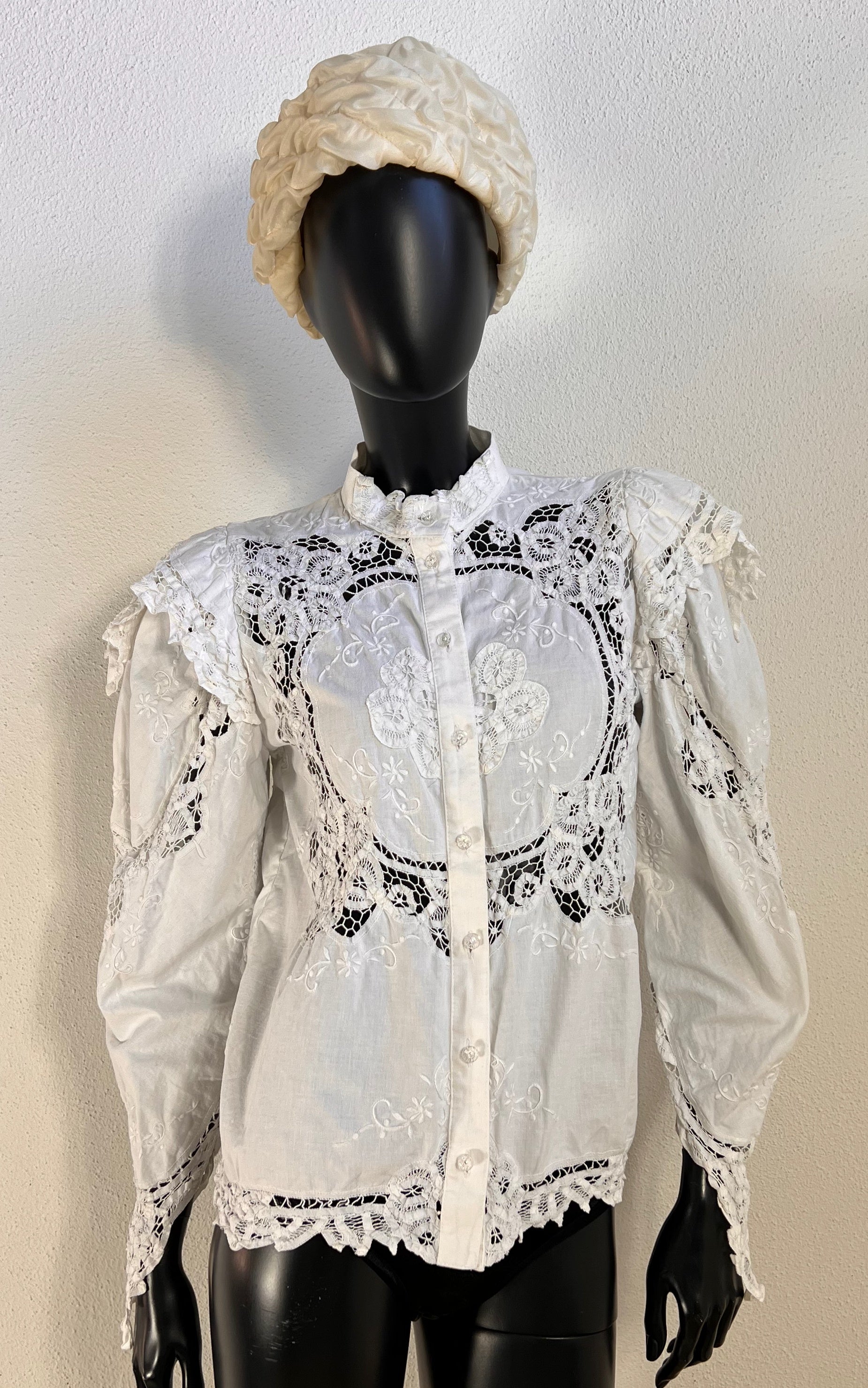 Vintage Romantic Lace Blouse