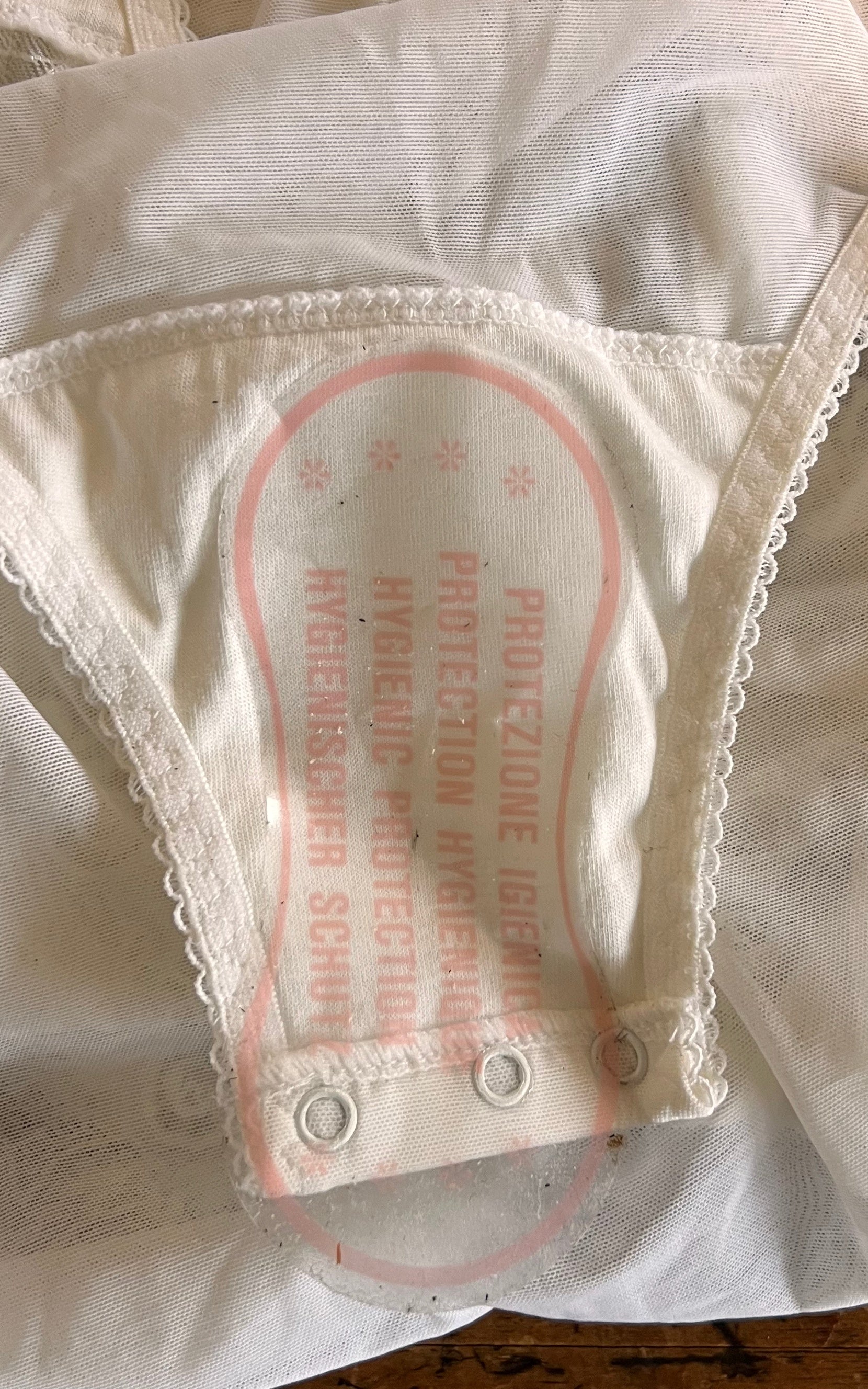 Vintage Excellent Lace Body Suit
