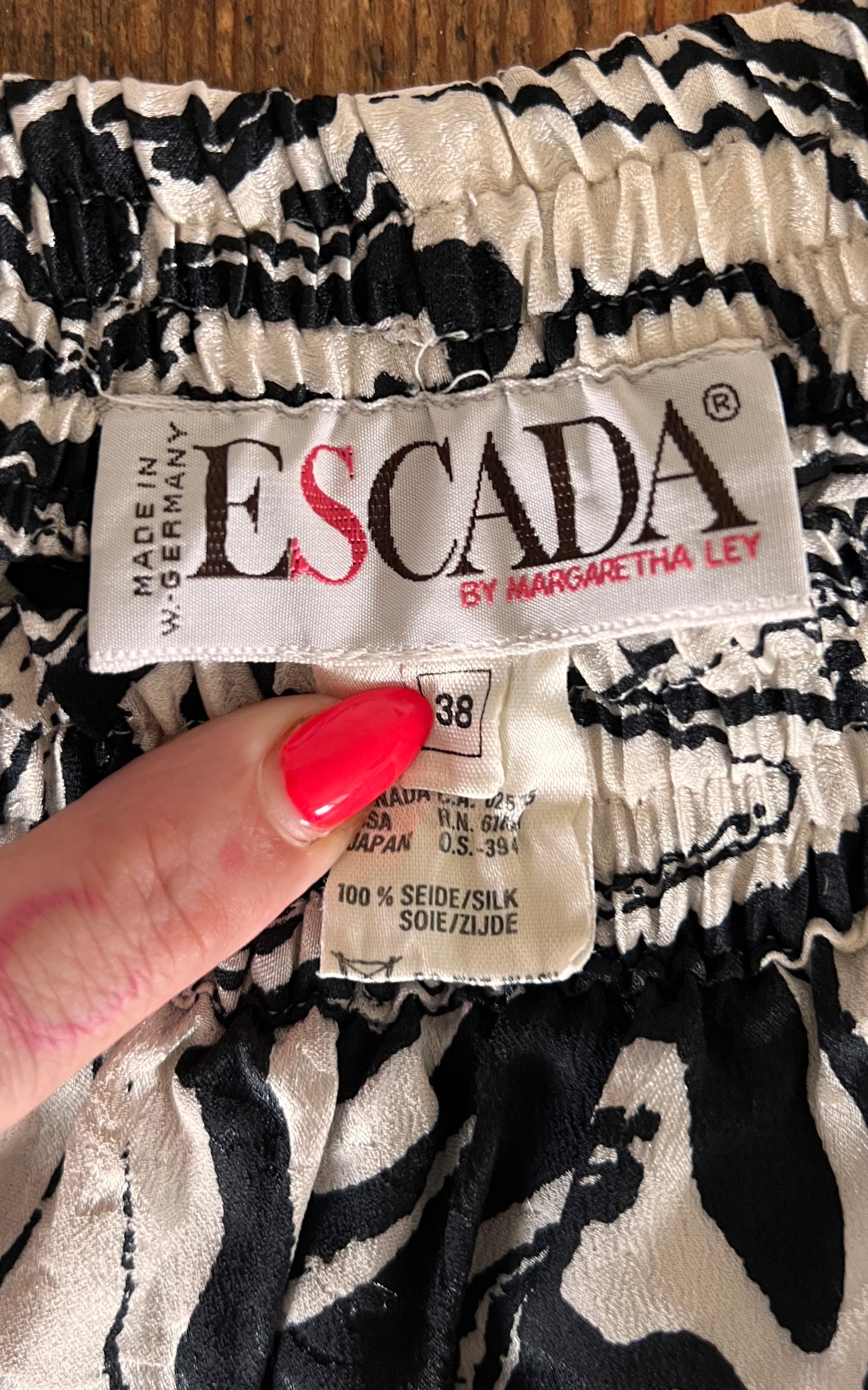 Vintage ESCADA by Margaretha Ley 100% Silk Abstract Marbled Print Trousers