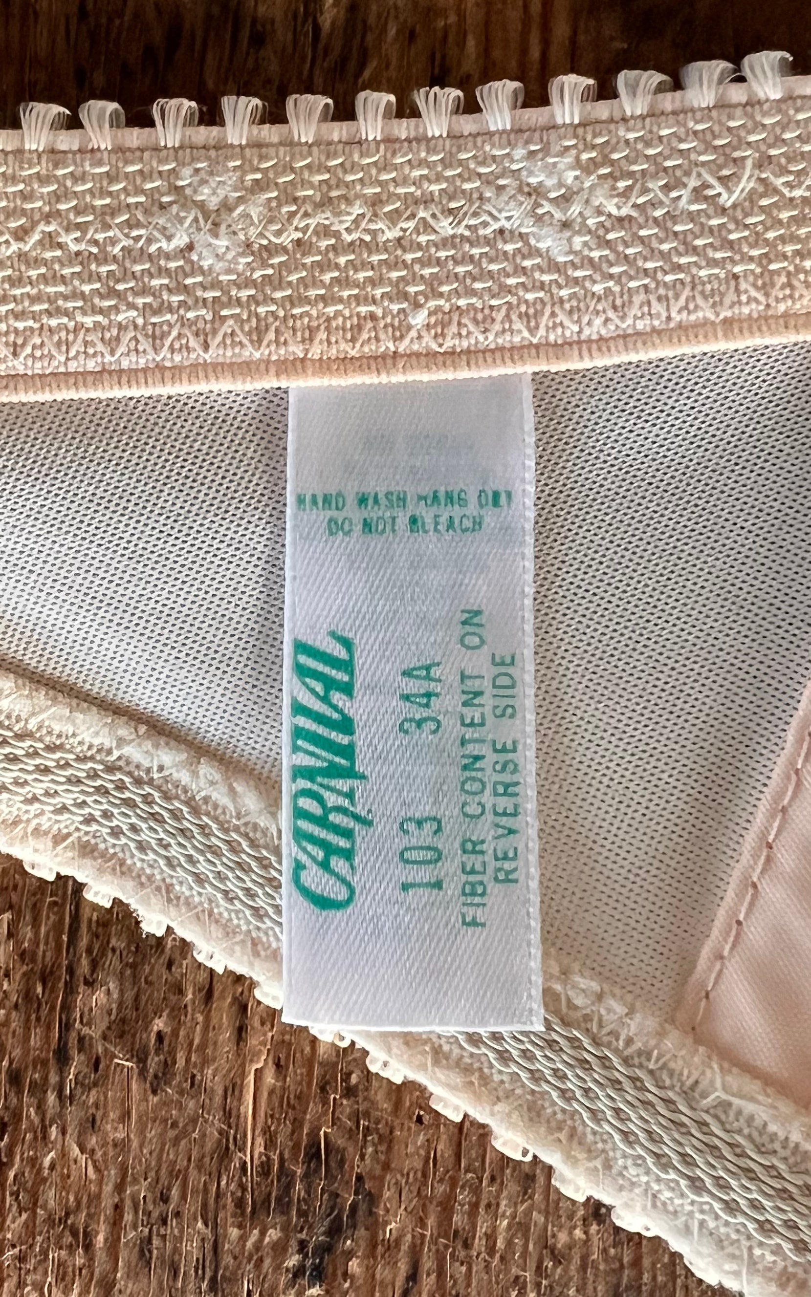 Cute Vintage 70s Bra