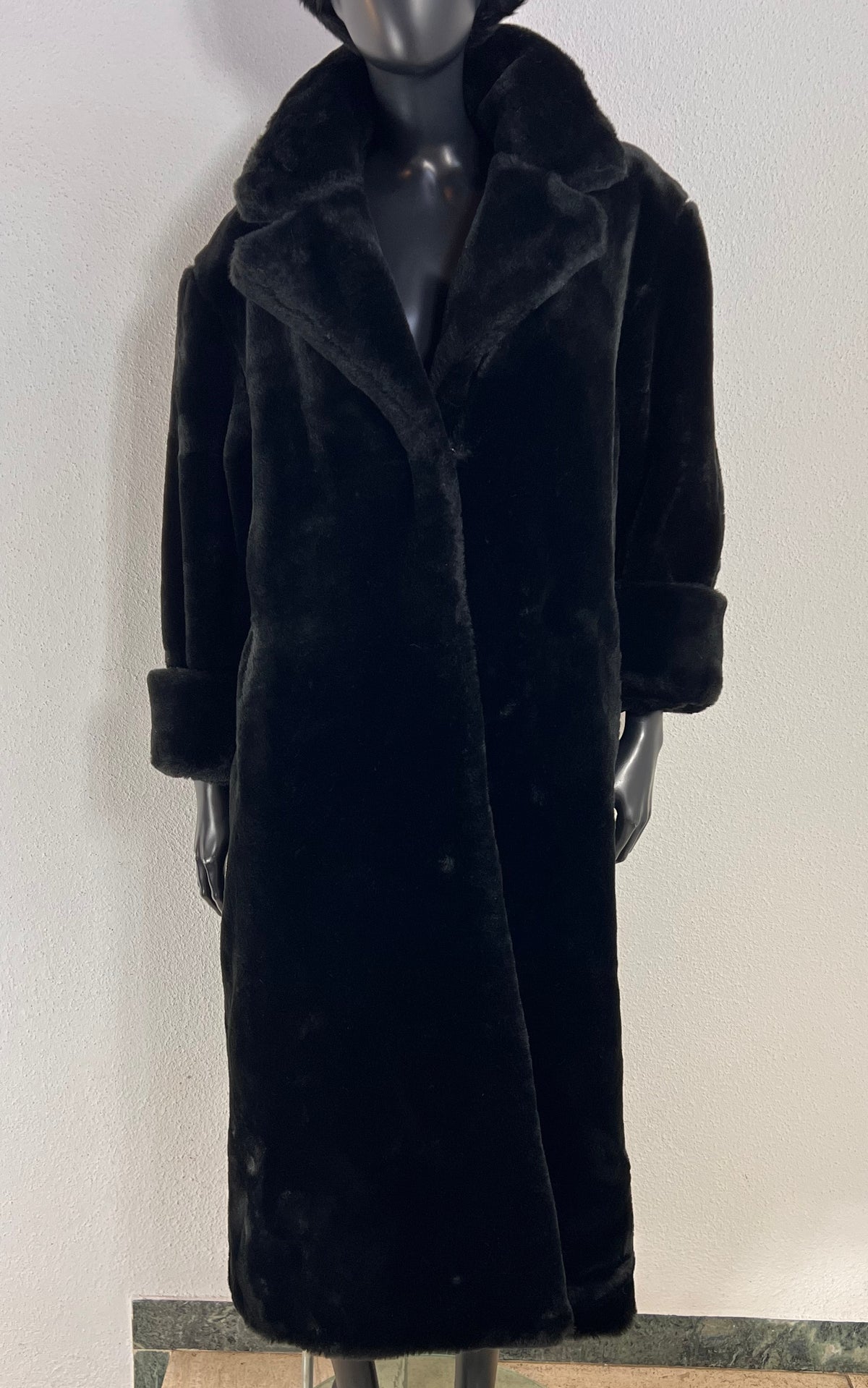 Vintage APART Impressions Black Faux Fur Coat with Statement Collar