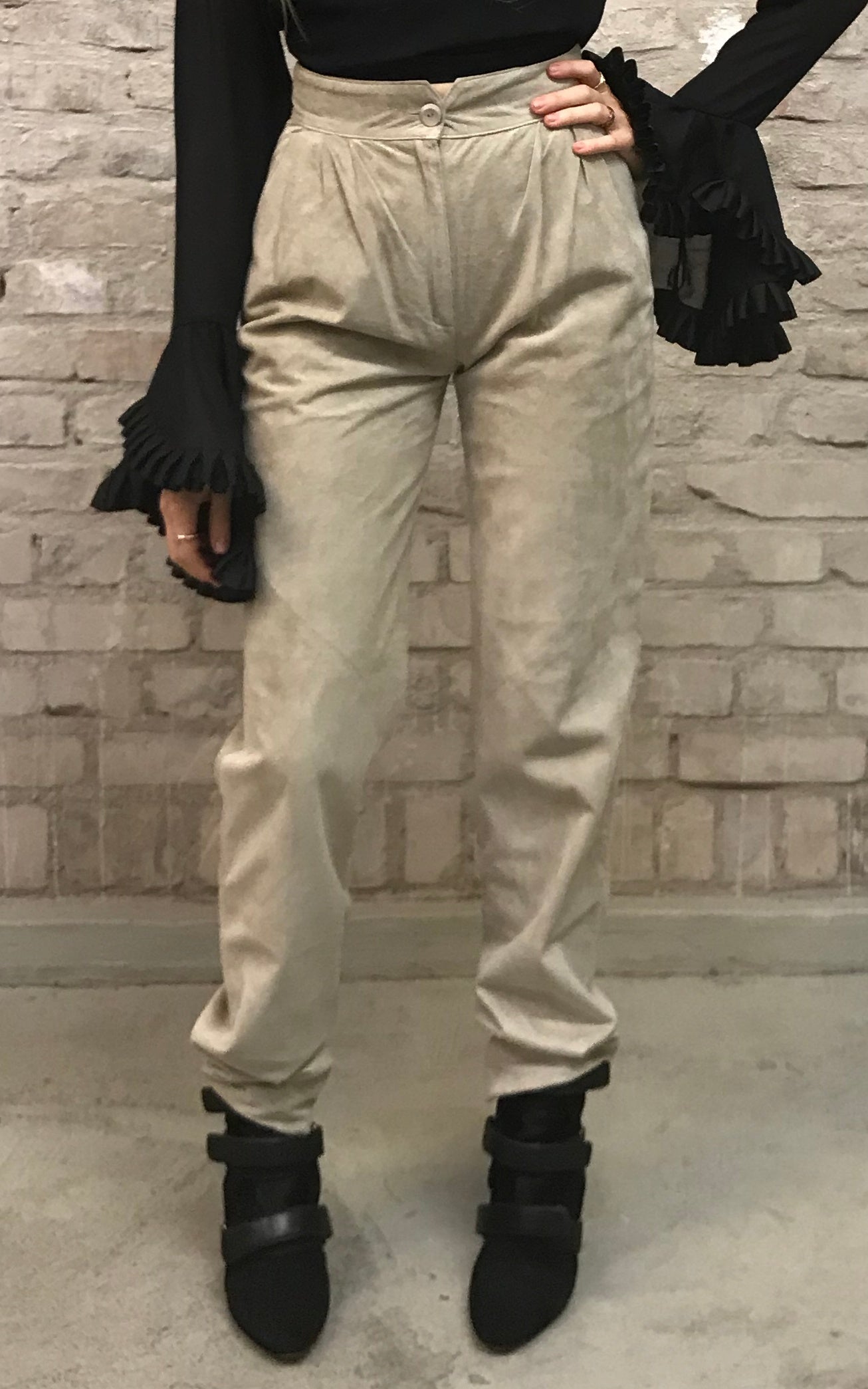 Pantaloni in pelle scamosciata vintage a vita alta
