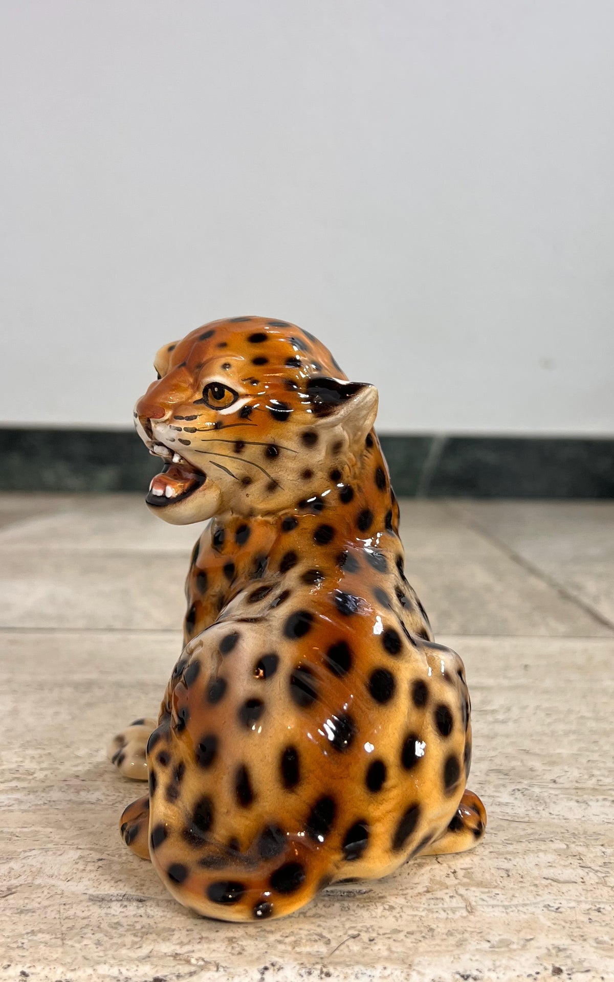 1970s Ronzan Ceramic Leopard Figurine – Made in Italy 1571 A