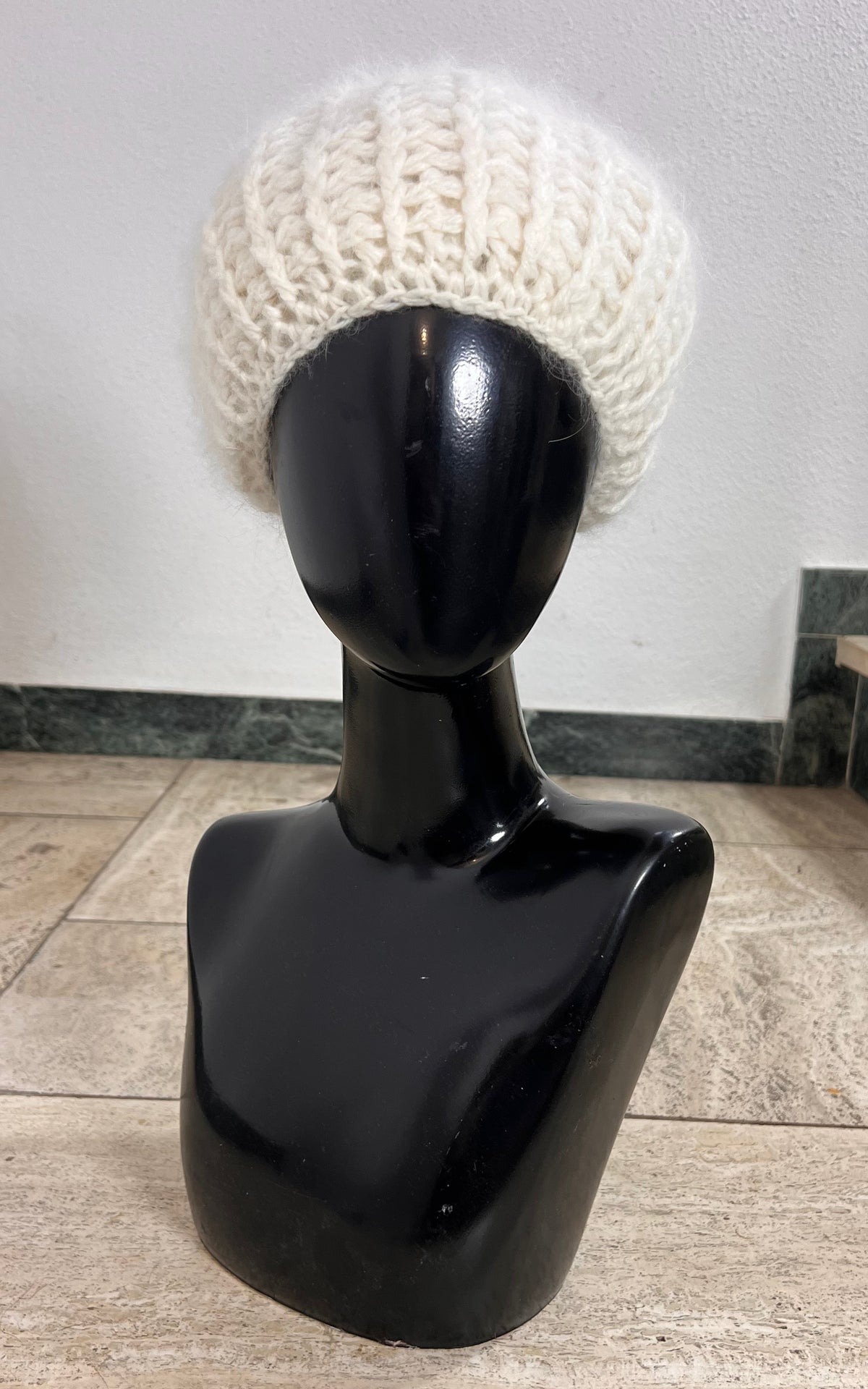 Vintage Ivory Angora Blend Chunky Knit Beret