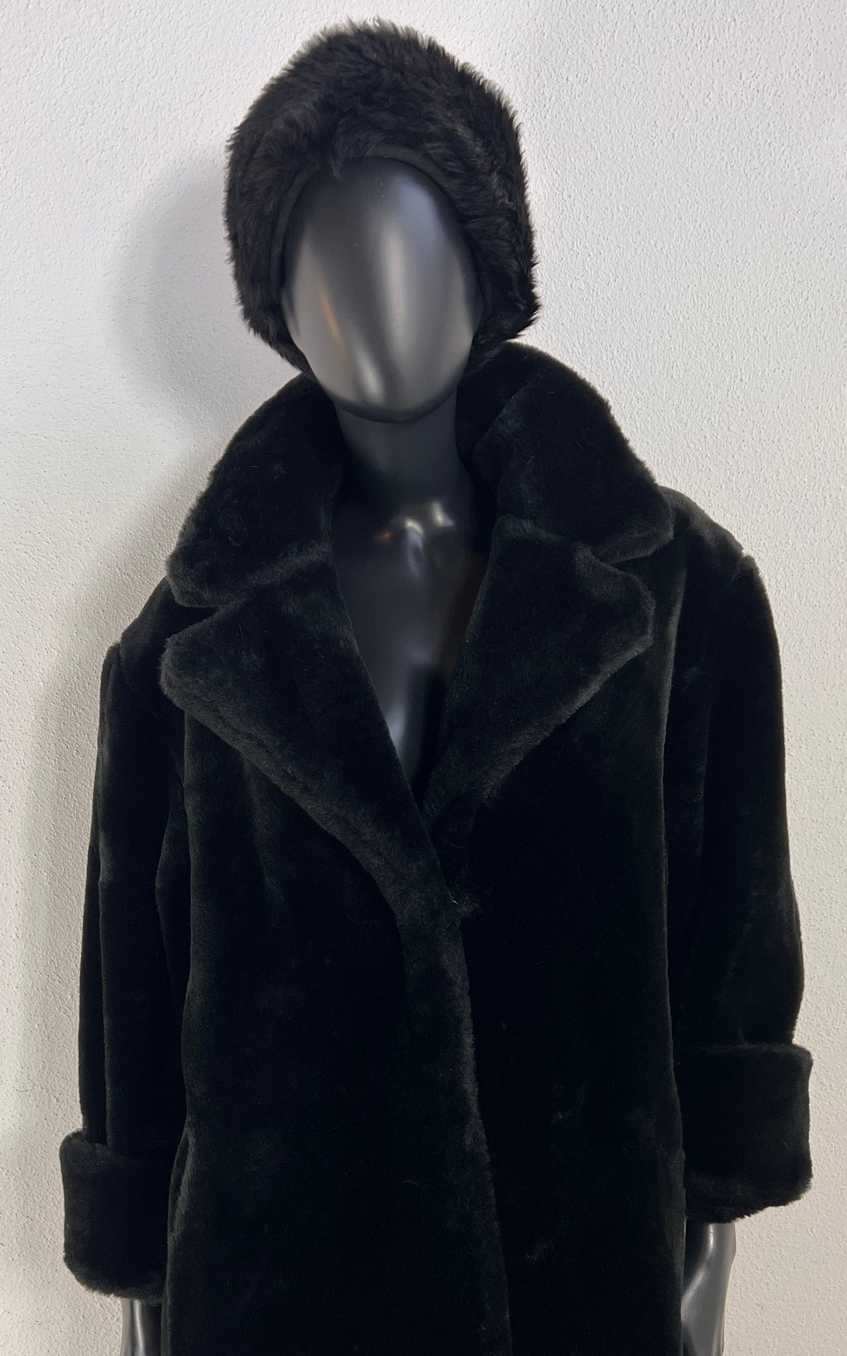 Vintage APART Impressions Black Faux Fur Coat with Statement Collar