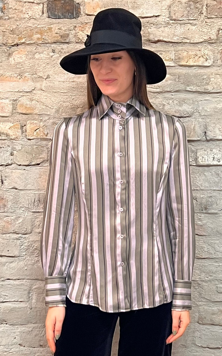 Blusa vintage Emporio Armani in seta con fiocco
