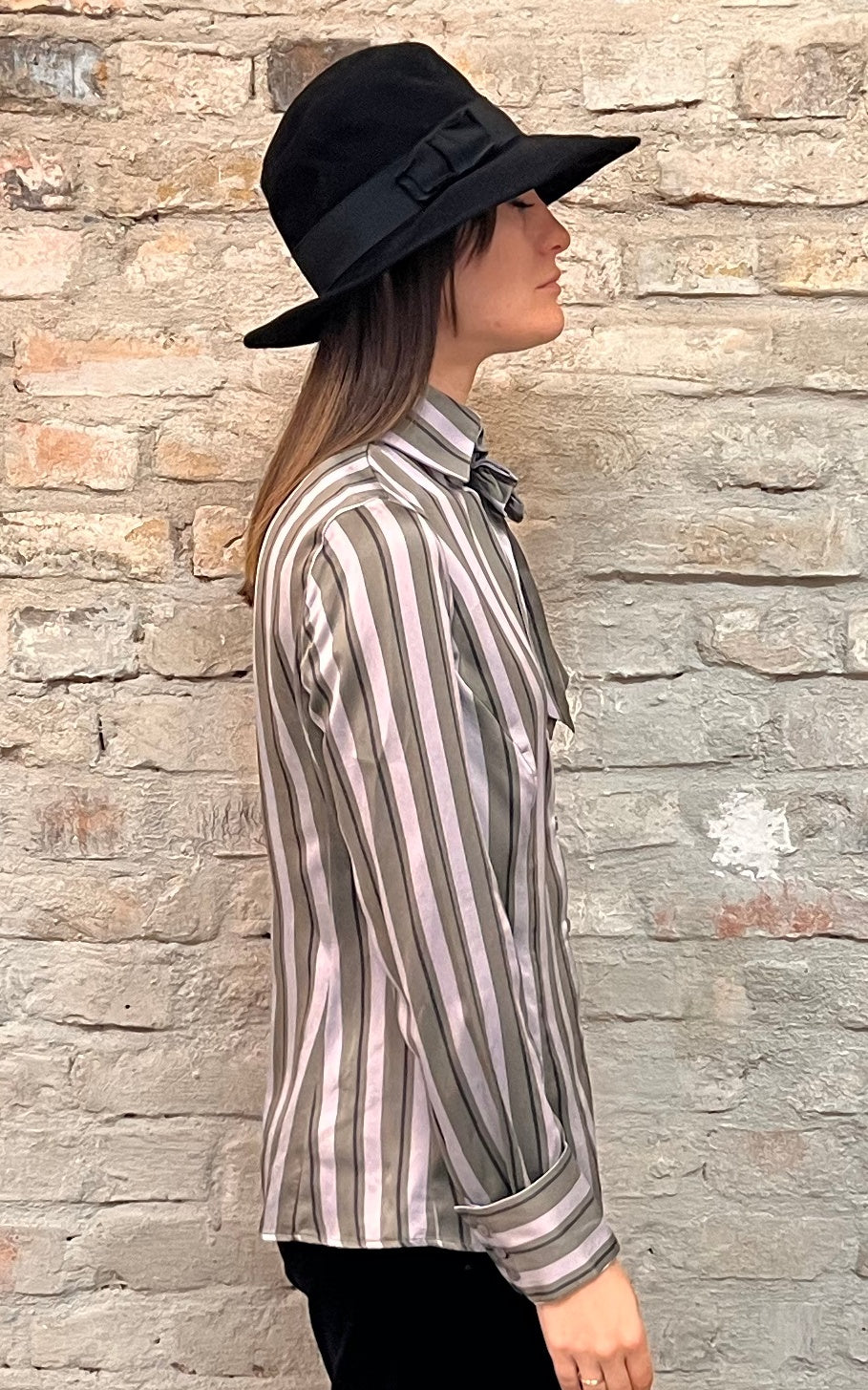 Blusa vintage Emporio Armani in seta con fiocco